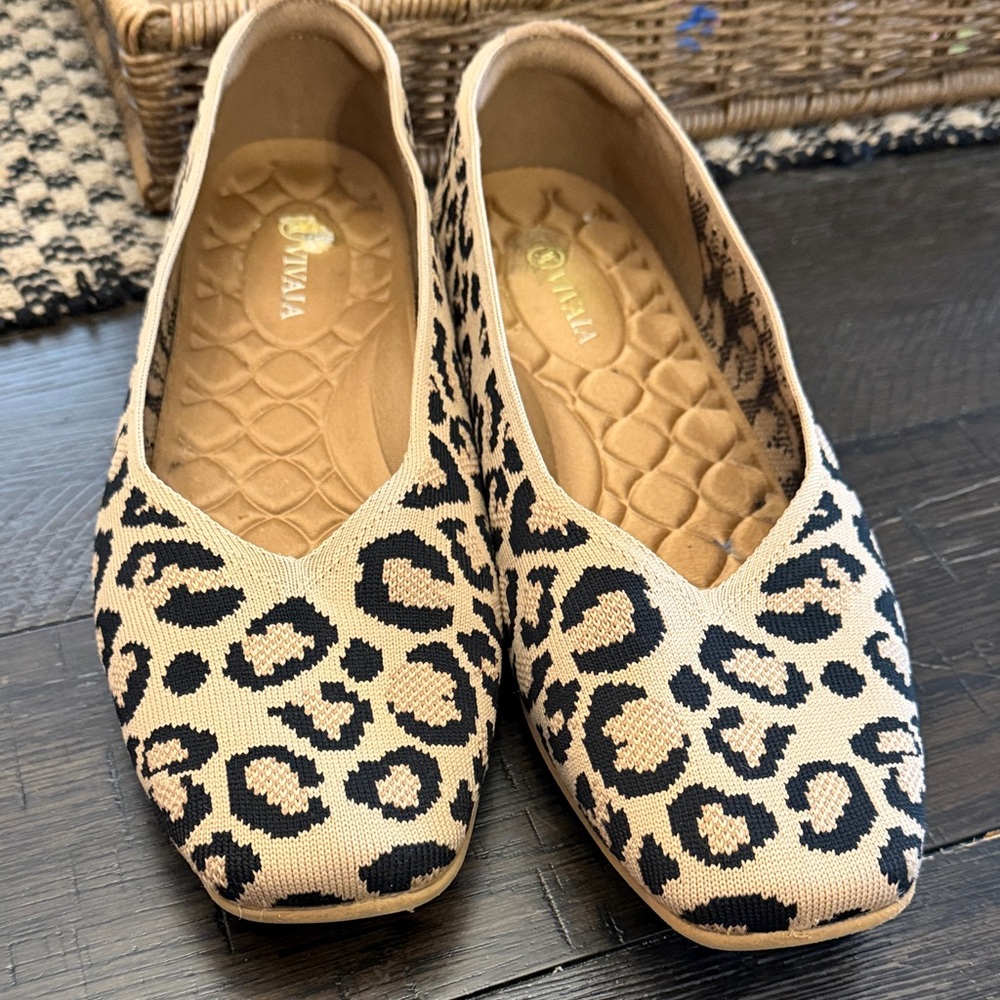 VIVAIA Leopard Print Knit Ballet Flats in Beige and Black -
